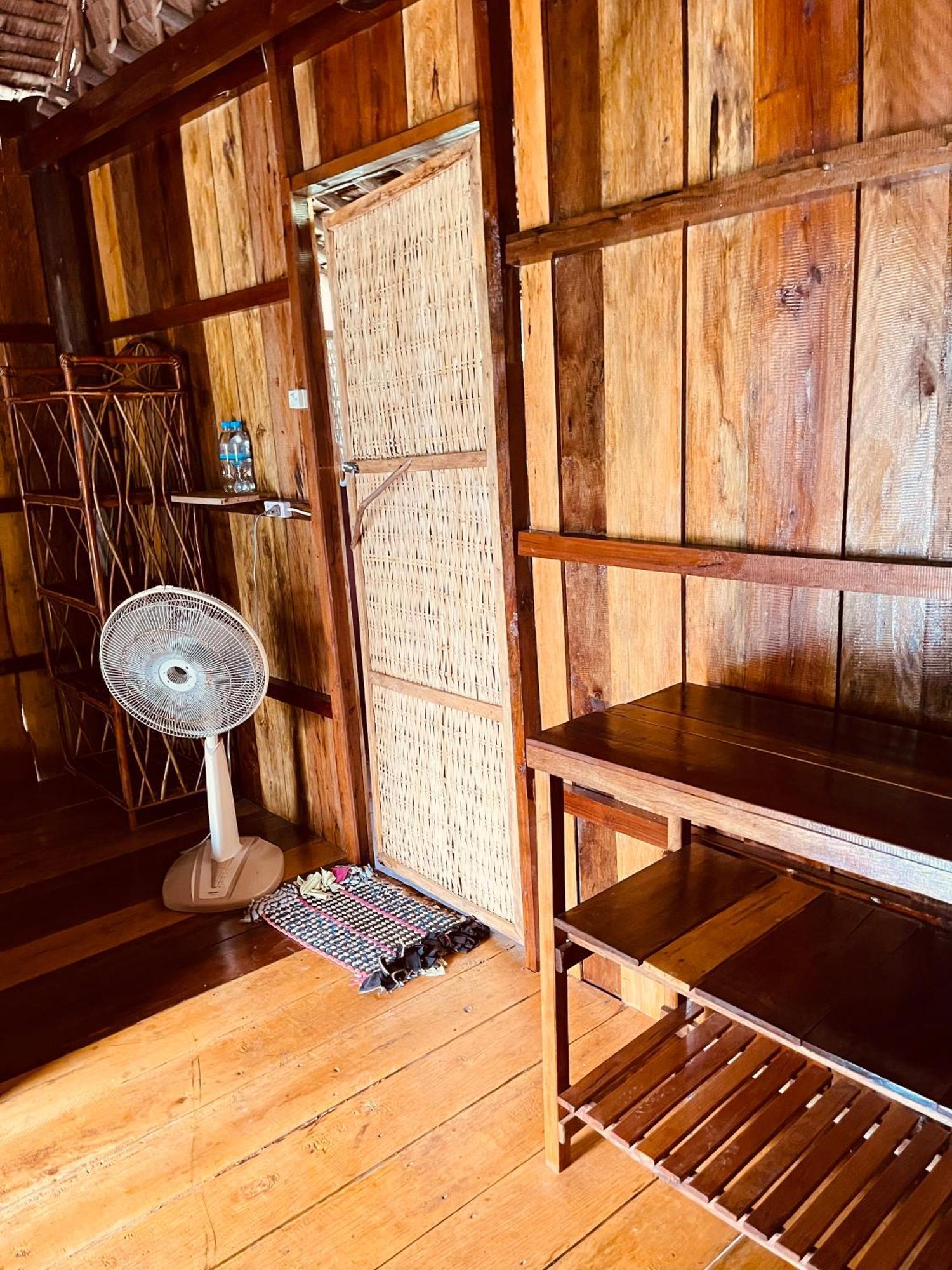Lily'S Riverhouse Prek Svay Village Exterior photo